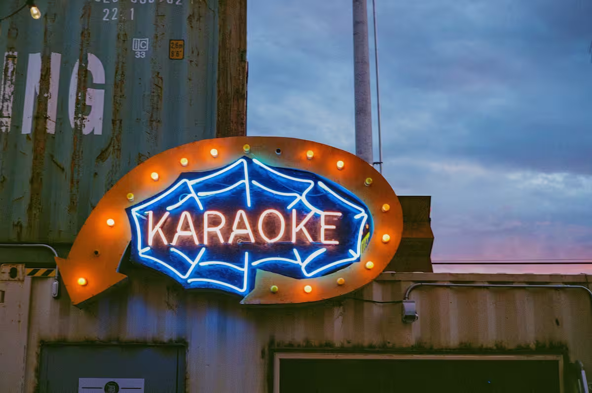 MAMMA MIA Karaoke tent